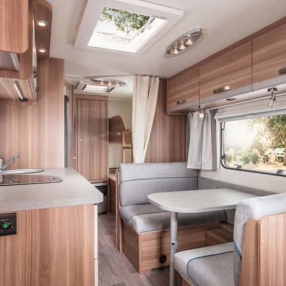 10 accesorios imprescindibles para la caravana : CSC