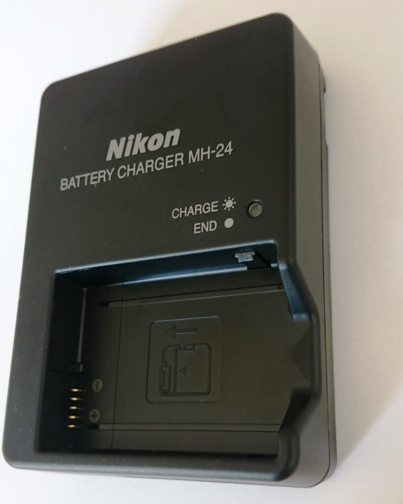 Nikon Cargador de batería MH-24 para EN-EL14