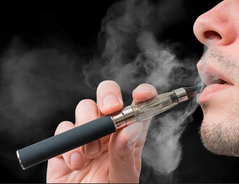 El vapor del cigarrillo electrónico aumenta la inflamación del pulmón.